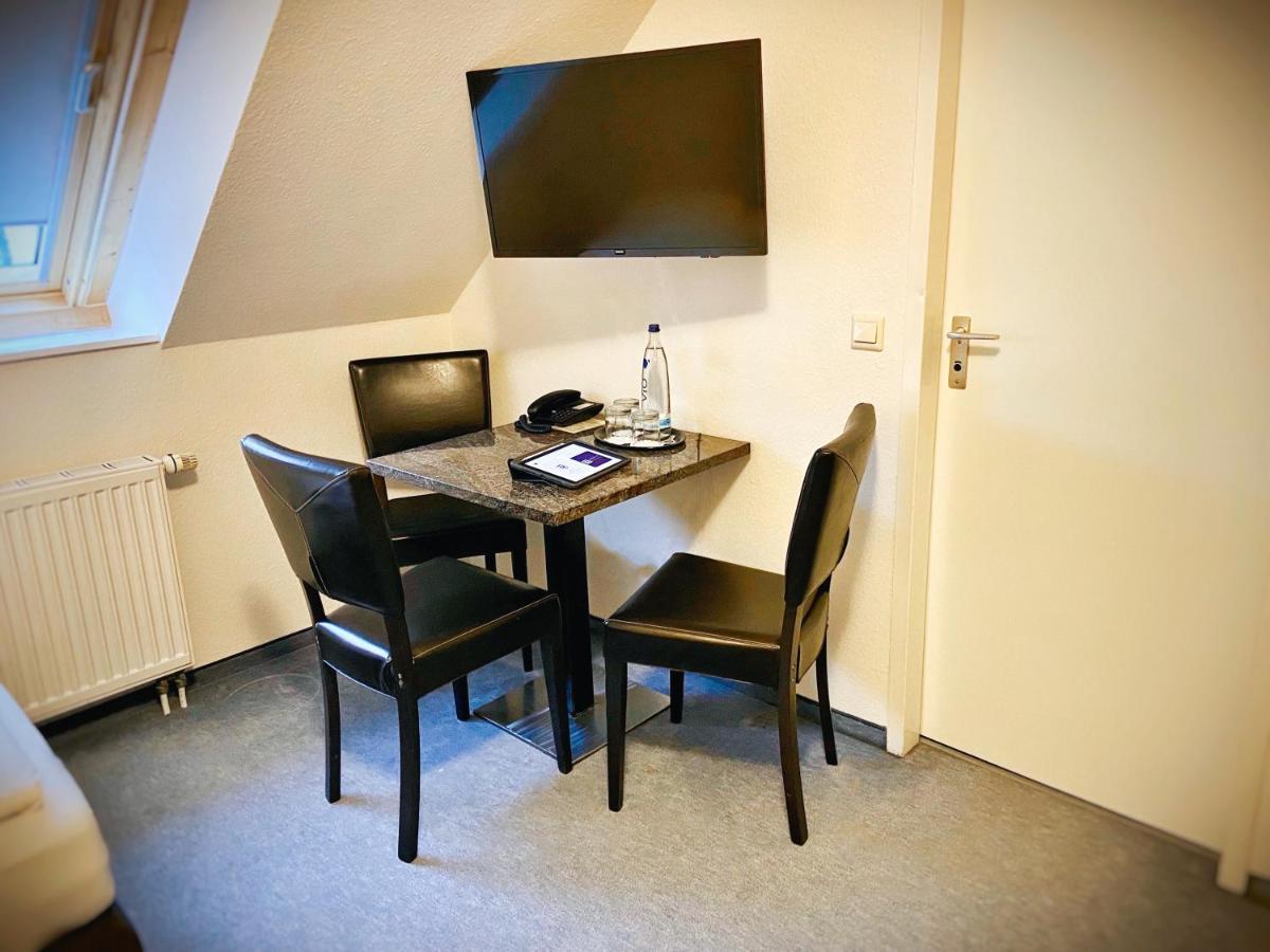 Hotel Kaiserswerth Dusseldorf Luaran gambar