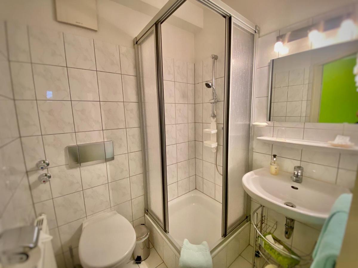 Hotel Kaiserswerth Dusseldorf Luaran gambar